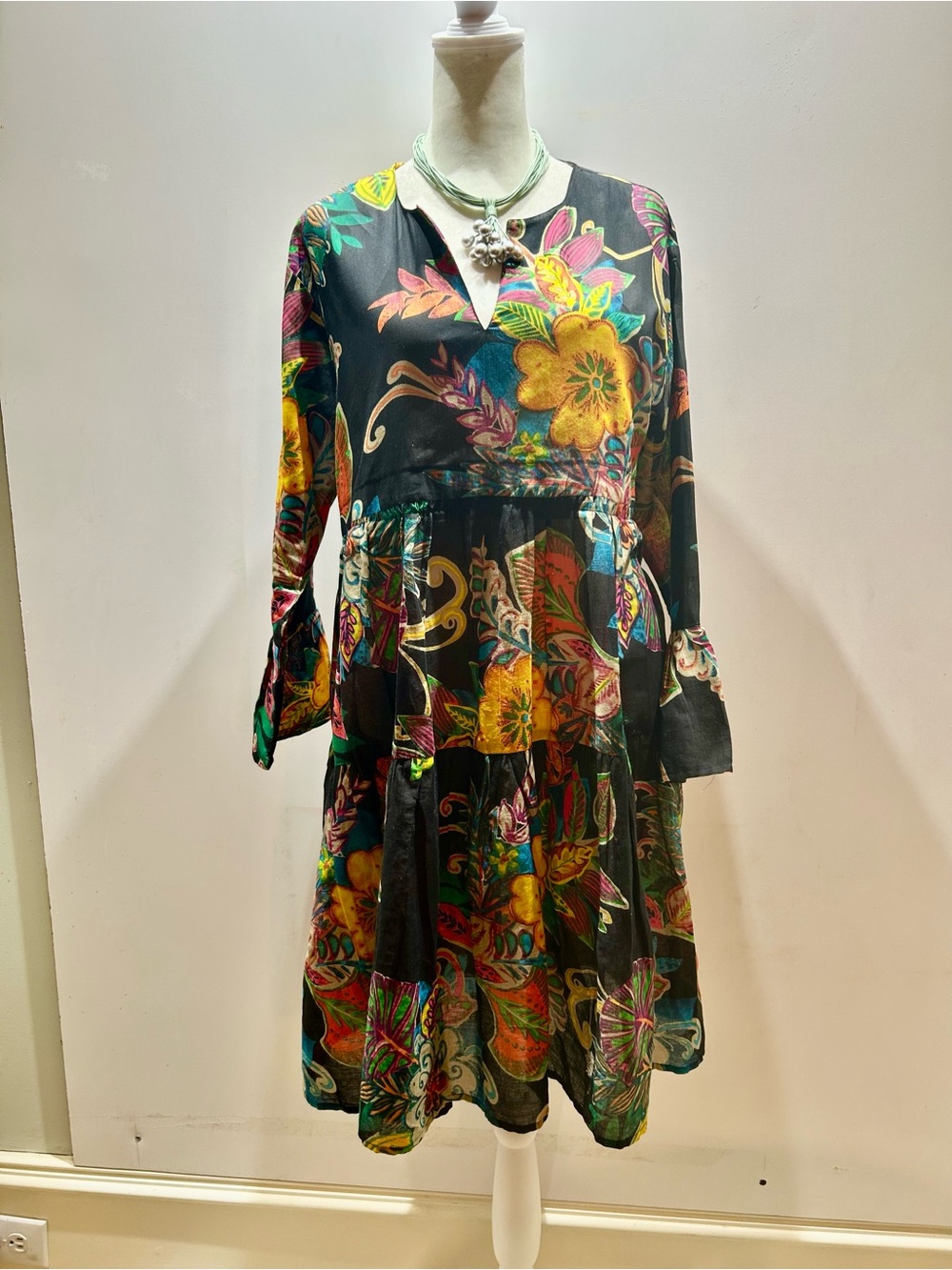 KikiSol Black Floral Empire-Waist Midi Dress Sz M